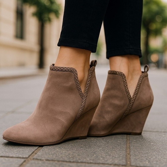 CL by Laundry Shoes - CL Chinese Laundry Volcano Wedge Ankle Booties  Dusty Taupe Size 6M